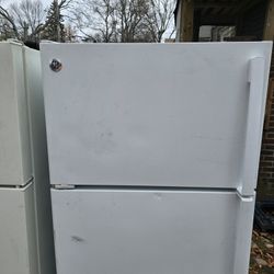 Ge White Refrigerator 