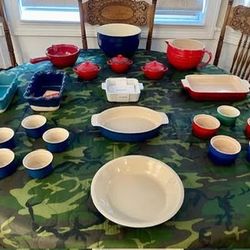 Le Creuset Dutch Ovens/Batter Bowls/Coquette Sets/Baking Dishes ETC