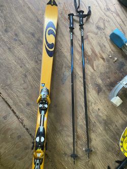 Skiis