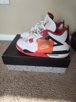 Jordan 4 fire red (2020)