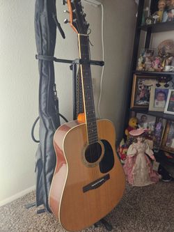 Mitchell Acoustic Guitar