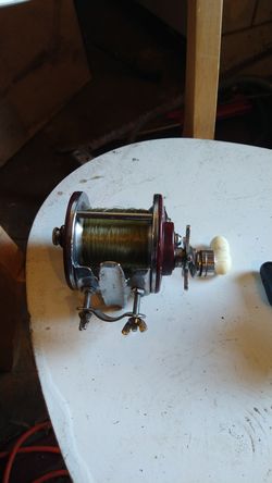 Vintage pen Pier number 209 fishing reel