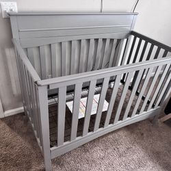 Delta Children Skylar 6in 1 Crib 