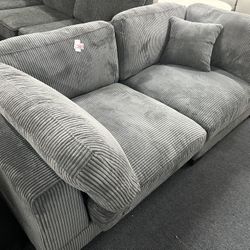 Gray corduroy sofa，$280