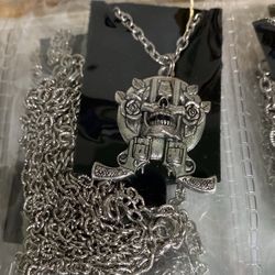 Guns And Roses Necklace 