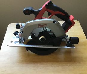 Milwaukee M18 Circular Saw 6-1/2”.  Brand NEW.  The Tool Only.   NUEVO