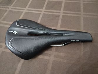 Specialized Phenom Expert Saddle 143mm Carbon Fiber USED