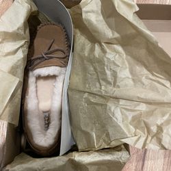 Ugg slippers