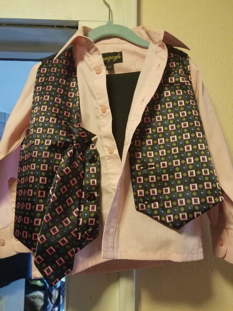 Infant boys suit size 3t