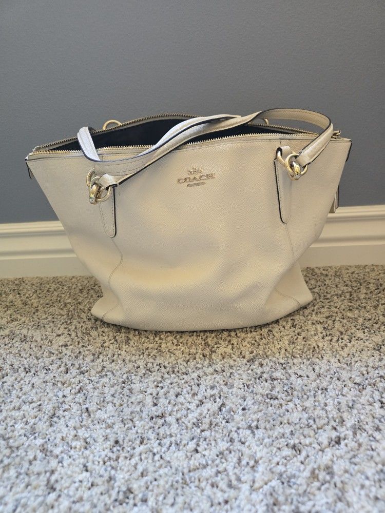 Coach Shoulder Bag