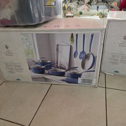 Pioneer WOMAN pan Set 
