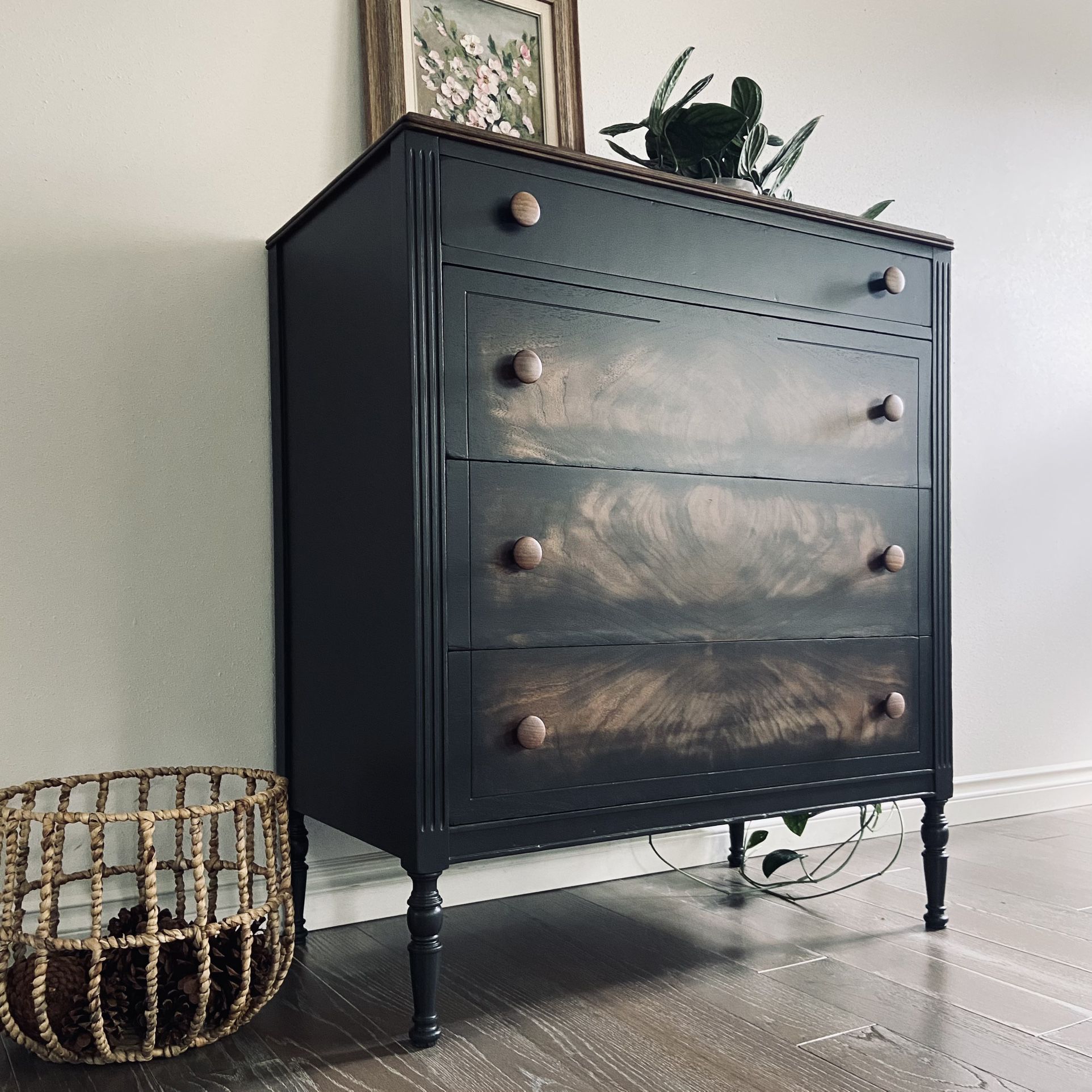 Dresser - Chest Of Drawers 
