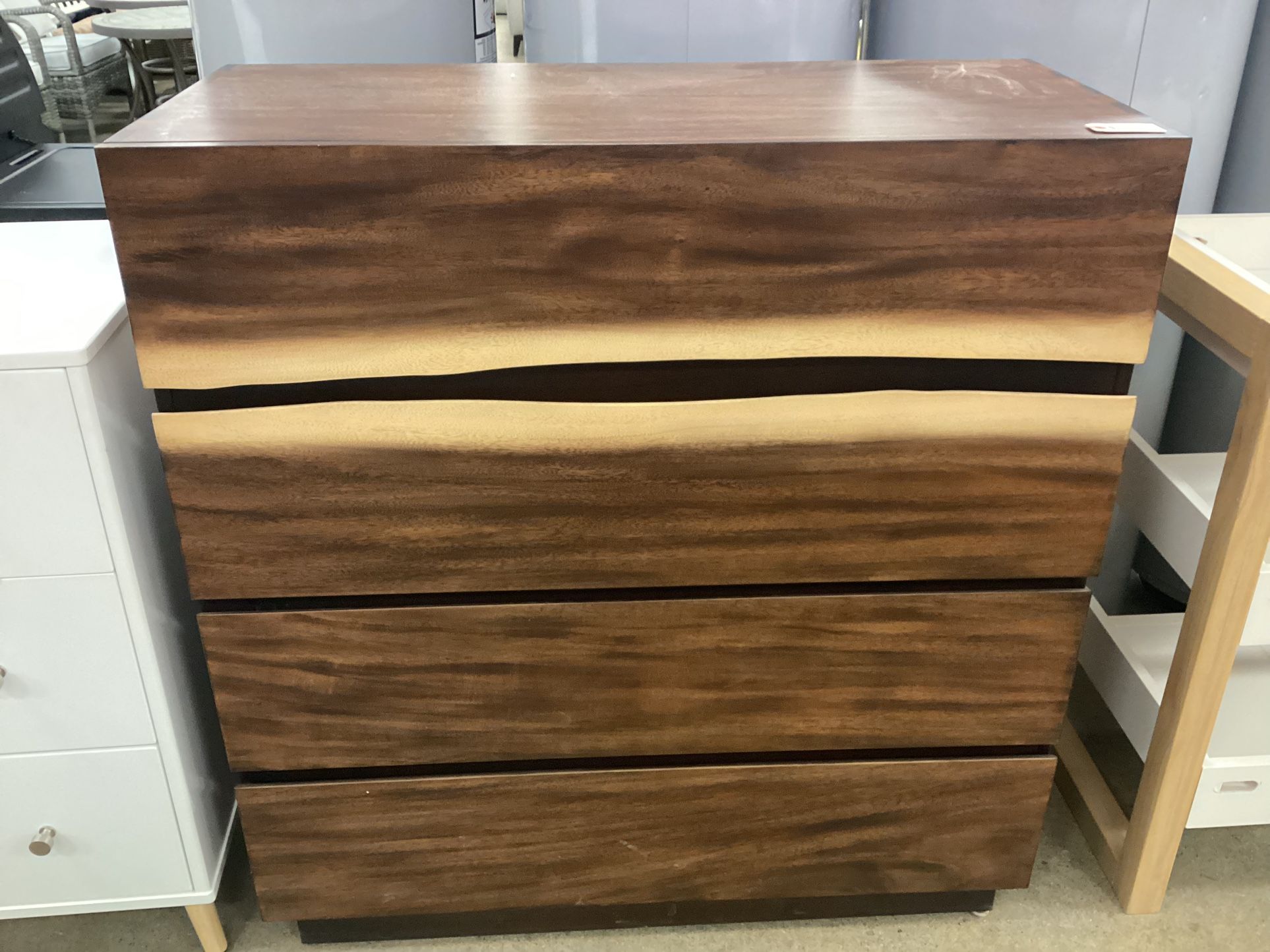 Winslow 4-drawer Chest Smokey Walnut and Coffee Bean