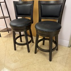 NEW Counter height bar stoll