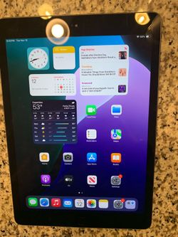 Apple iPad 8th Generation 32gb. Updated To New iOS 26.  Works Great. Very Good Condition