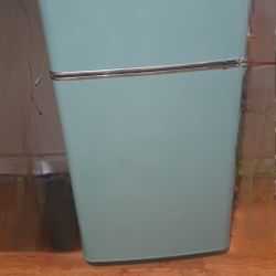 Refrigerator  Pequeños 