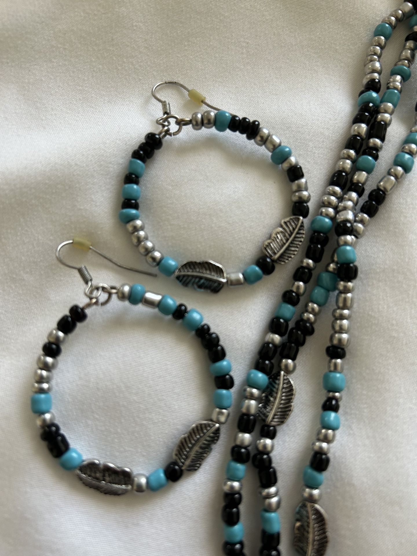 Necklace & Earrings Black & Turquoise Set