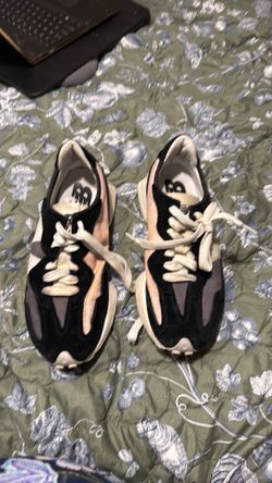 New Balance woman’s size 11