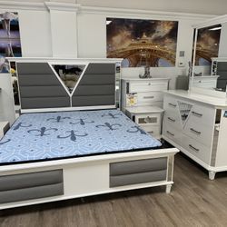 💎💎Beautiful 5pc Bedroom Set On Sale $1599💎💎 INFINITY BED!!!!