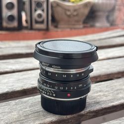 Voigtlander NOKTON Classic 35mm F/1.4 II SC VM (Leica M) 