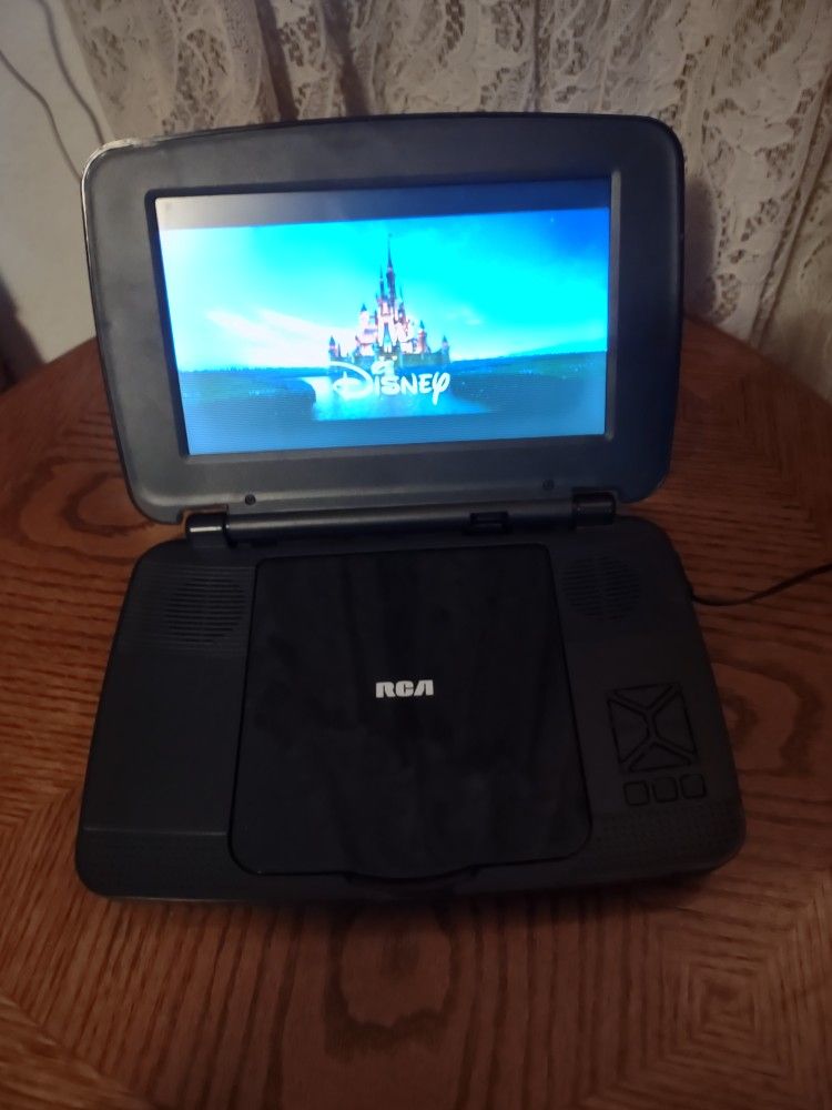 Portable DVD player