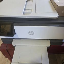  Brand New HP  Office jet Pro 8135e