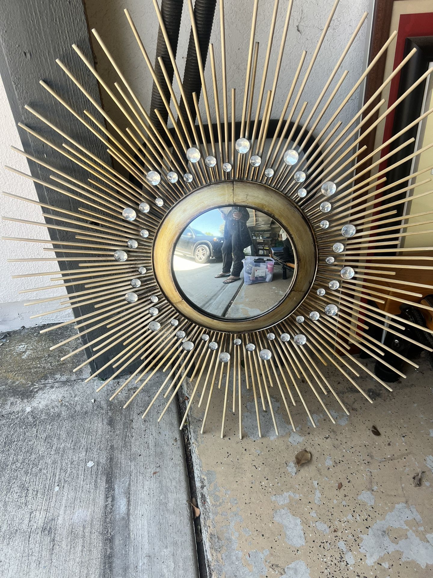 Gold Vintage Looking Wall Decor