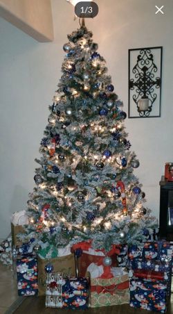 Artificial Christmas Tree -Like New