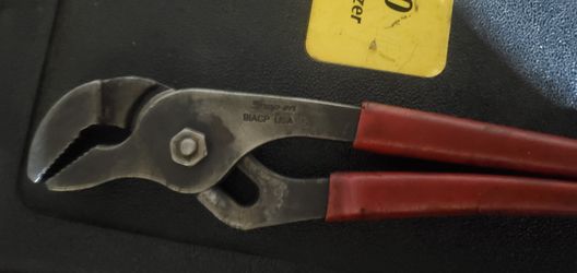 Snap on pliers