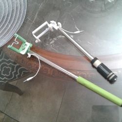 SELFIE STICKS  2