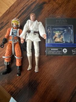 Black series Luke skywalker figures and grogu