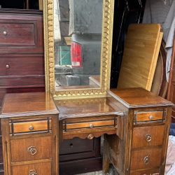 Antique vanity with drawers Mirror vintage desk bronze brown solid L45”*D18”*H32”(address in description)