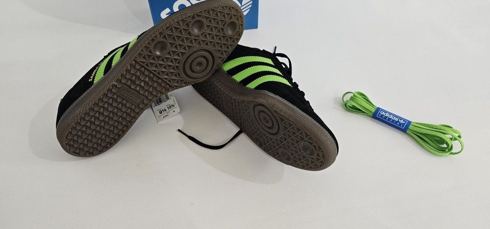 adidas gazelle silver green womens adidas Samba Deco Spezial (Black) main image 1
