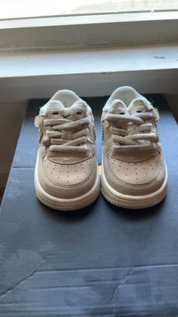 Baby shoes 4.5