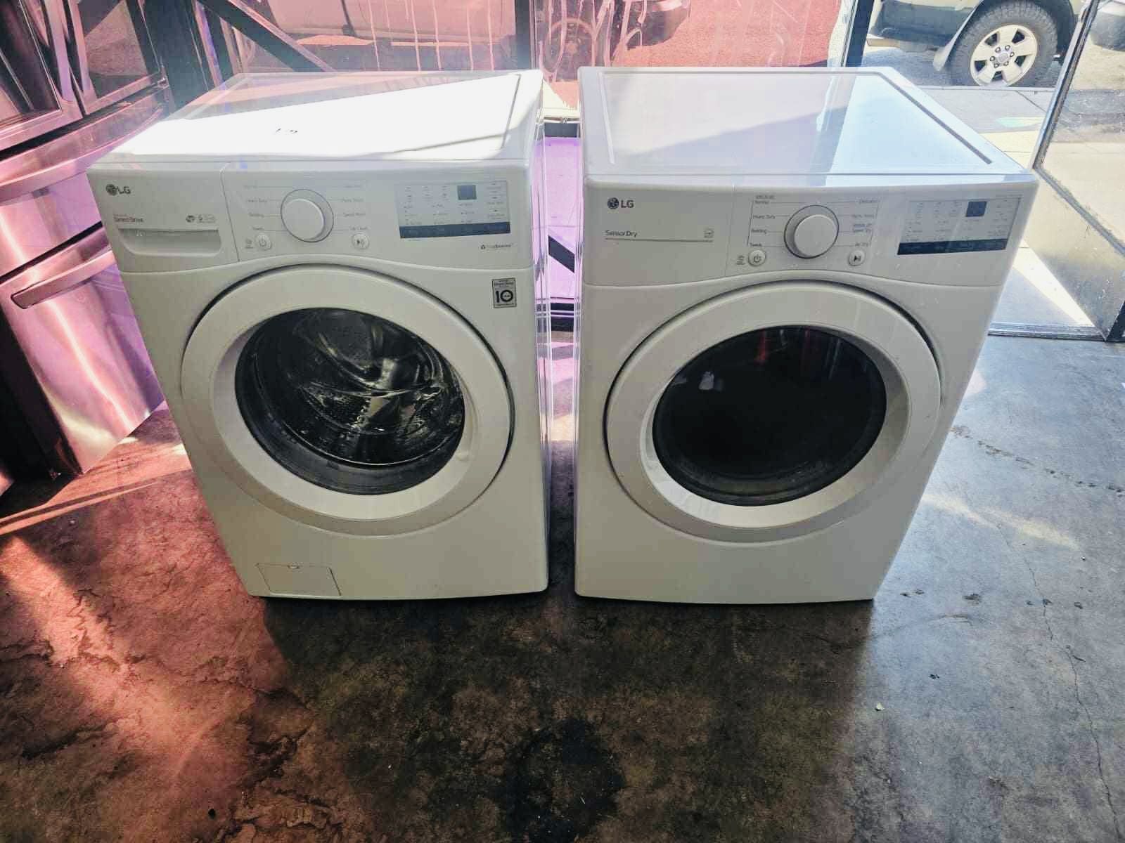 SET WASHER AND GAS DRYER / PERFECT CONDITION