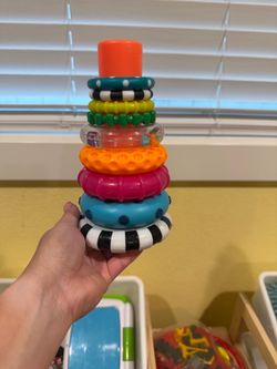 Ring stacker
