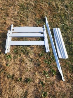 Free! Twin Bed (Matress Not Included)