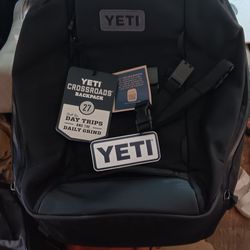 YETI Crossroads Backpack 27L