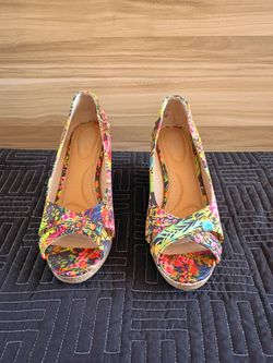 Dexflex Comfort Multicolor Floral Peep Toe Cork Wedge Heels.