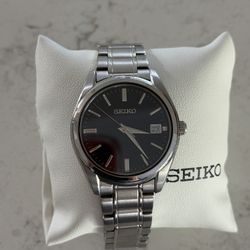 Seiko Blue Sunburst Dial Stainless Steel Watch – Sapphire Crystal – Excellent Condition