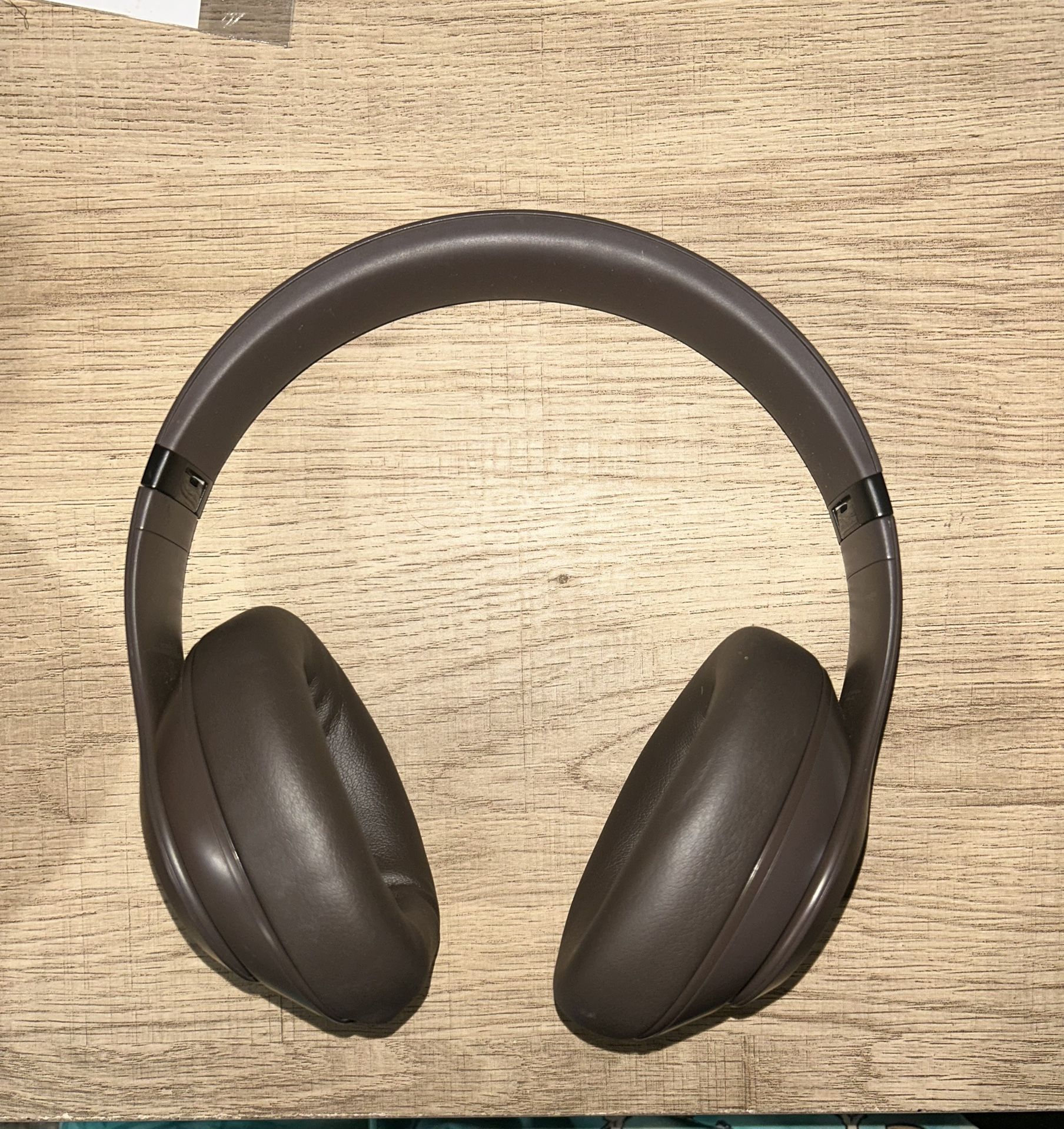 Beats Studio Pros - Brown