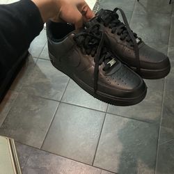 Black air forces size 12