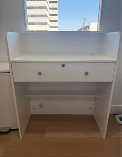 Small White Desk- Great Condition