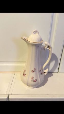 Antique ceramic pitcher 💧