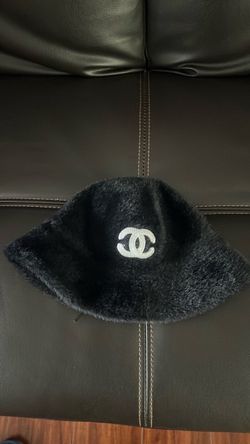 New - Chanel faux fur bucket hat