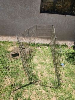 Metal Gate Panels (2ft in L ,3ft in H)