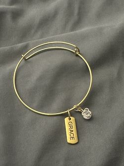 Grace Bangle Bracelet 