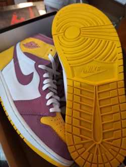 Nike Air Jordan 1 High Sneakers