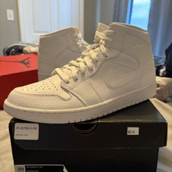 Jordan 1 Mid White