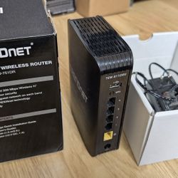TRENDnet TEW-811DRU Router (2.4/5GHz) + Power Supply - Works Great
